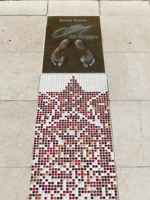 例值得深思 例值得深思